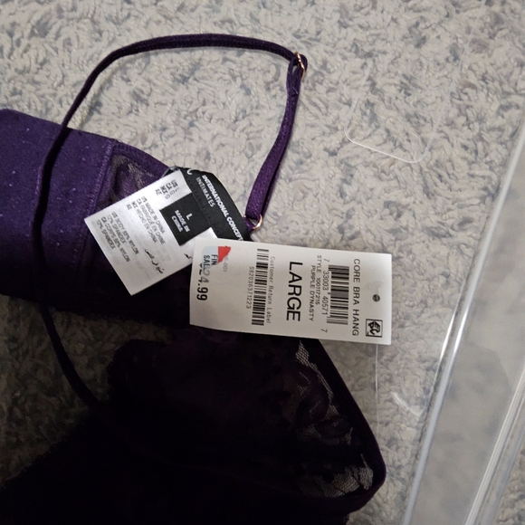 Bras - Picture 6 of 8